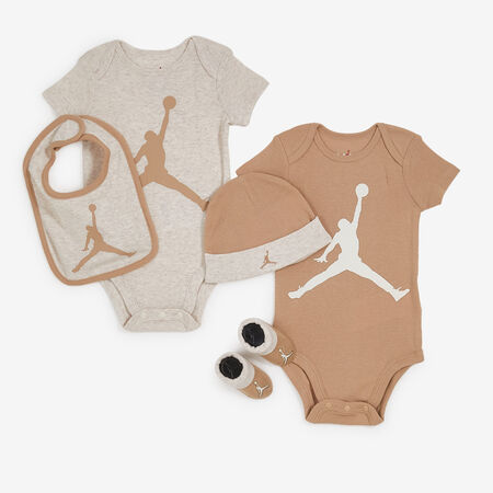 JORDAN 5 PC SET JORDAN CORE BEIGE BÉBÉ