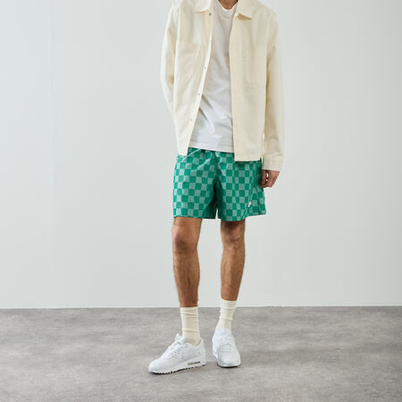 NIKE SHORT CLUB CHECKERS VERT HOMME