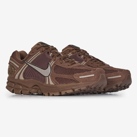 NIKE zoom vomero ZOOM VOMERO 5 SUEDE MARRON FEMME